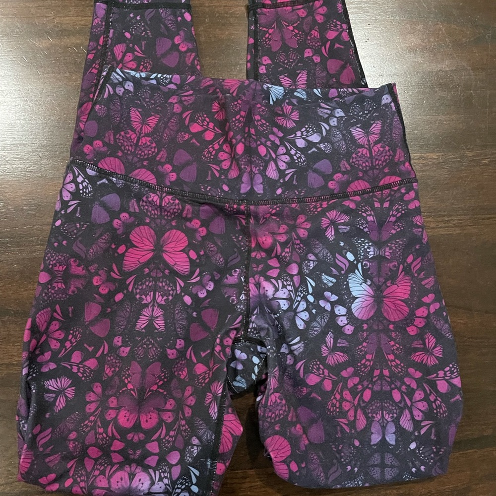 Girls leggings size small